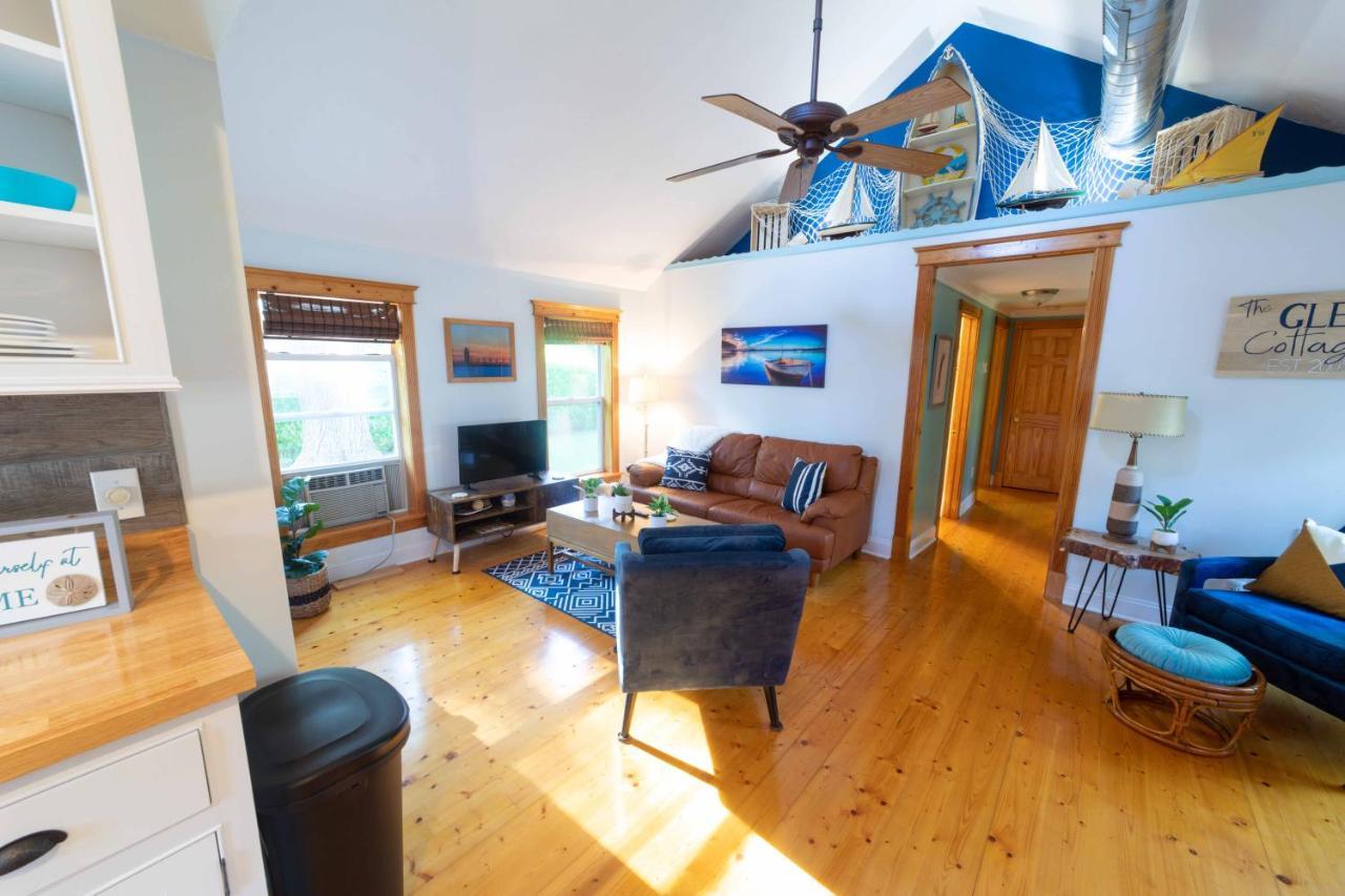 The Charming Glenn Cottage! Walk To Lake Michigan! Fennville المظهر الخارجي الصورة