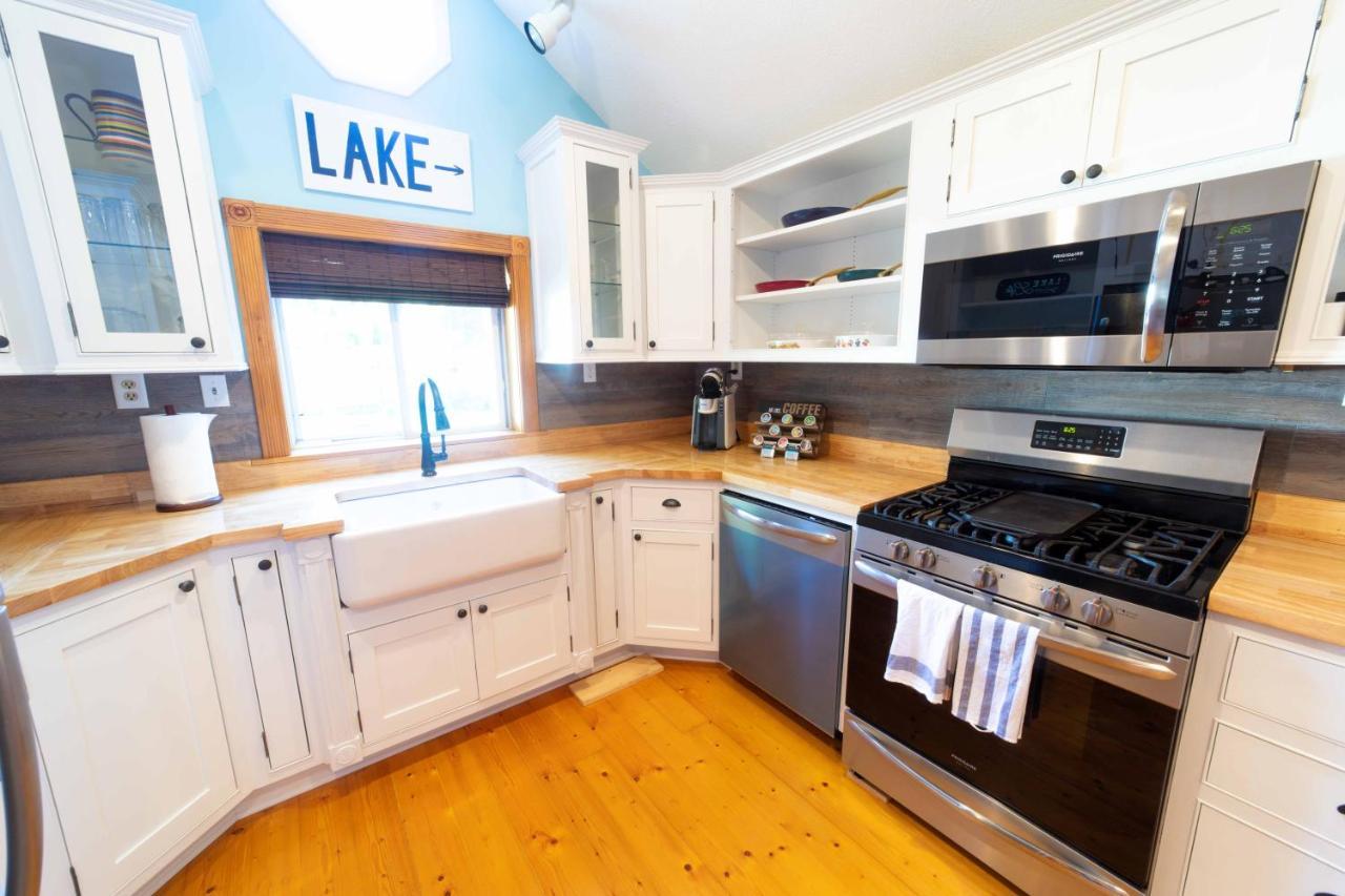 The Charming Glenn Cottage! Walk To Lake Michigan! Fennville المظهر الخارجي الصورة