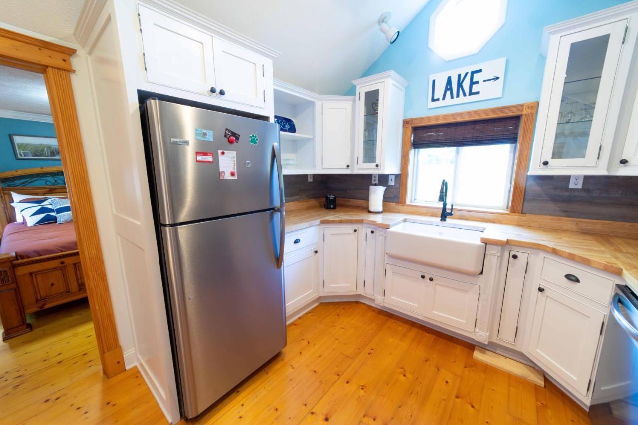 The Charming Glenn Cottage! Walk To Lake Michigan! Fennville المظهر الخارجي الصورة
