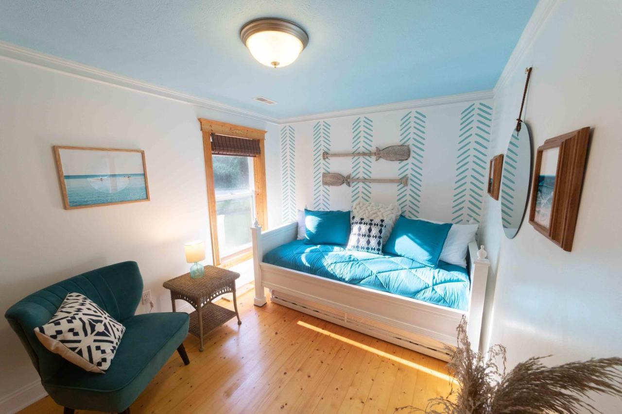 The Charming Glenn Cottage! Walk To Lake Michigan! Fennville المظهر الخارجي الصورة