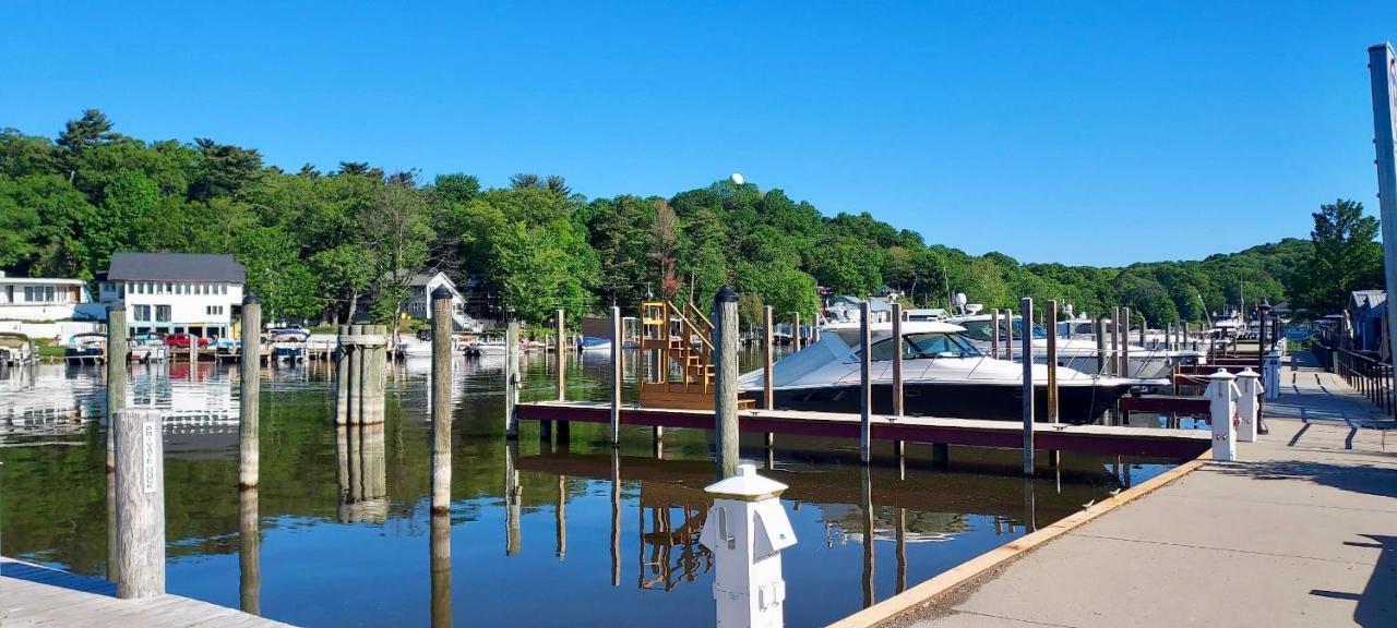 The Charming Glenn Cottage! Walk To Lake Michigan! Fennville المظهر الخارجي الصورة