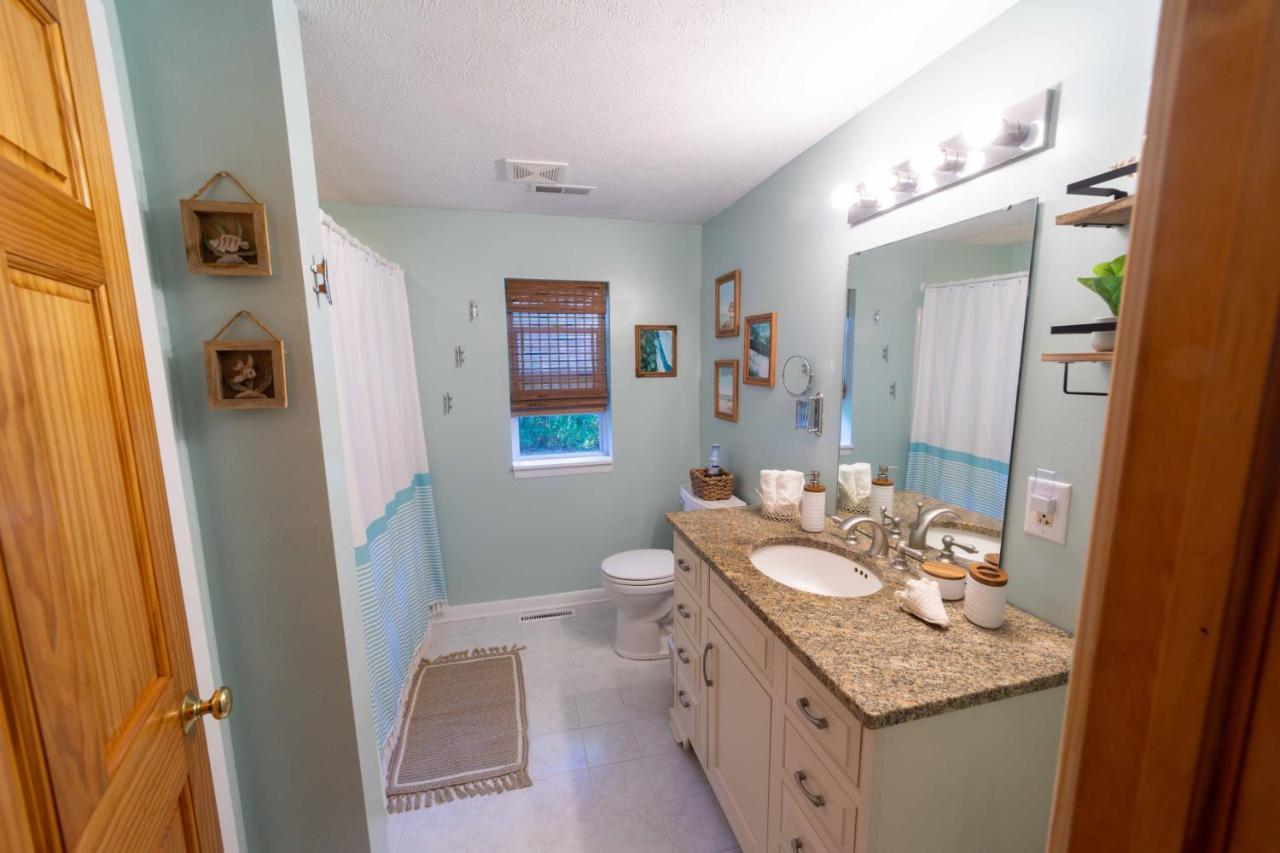 The Charming Glenn Cottage! Walk To Lake Michigan! Fennville المظهر الخارجي الصورة