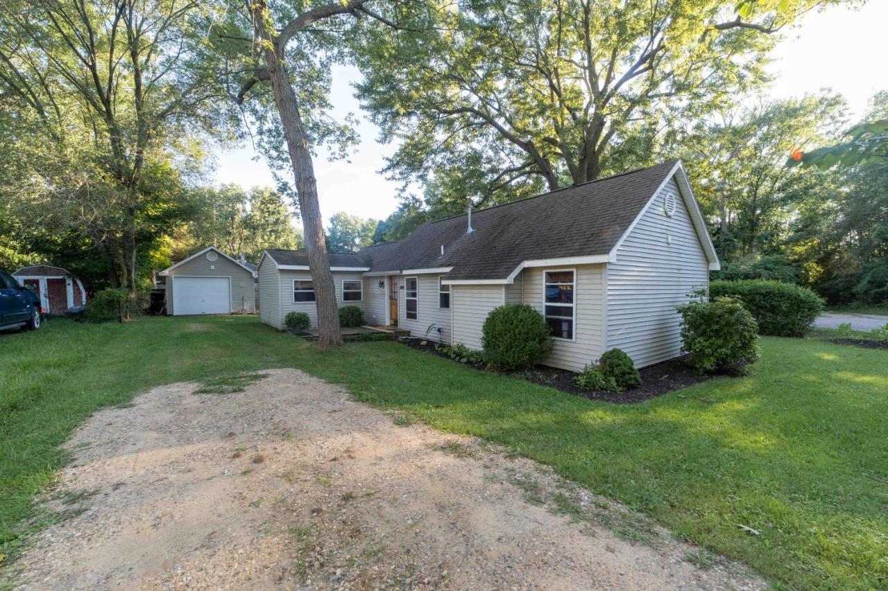 The Charming Glenn Cottage! Walk To Lake Michigan! Fennville المظهر الخارجي الصورة