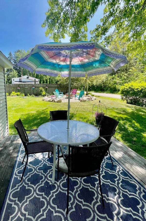 The Charming Glenn Cottage! Walk To Lake Michigan! Fennville المظهر الخارجي الصورة